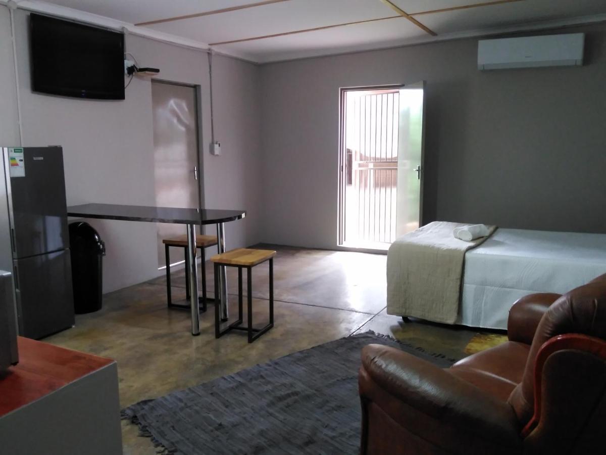 Die Windpomp Guesthouse Gobabis Kültér fotó